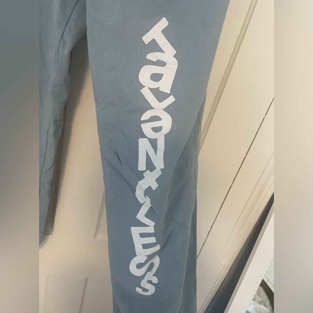 Talentless blue lettered sweatpants - Picture 2 of 4